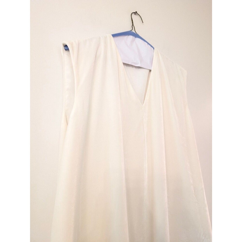 Carol Hannah contemporary wedding bridal dress silk velvet high low hem - Picture 2 of 7